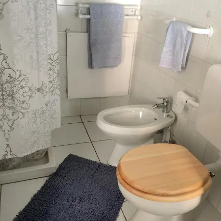 Studio In With Wonderful Mountain View 13 Km From The Slopes Piuro