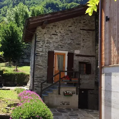 Studio In With Wonderful Mountain View 13 Km From The Slopes * Piuro